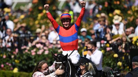 melbourne cup 2021 winners results.